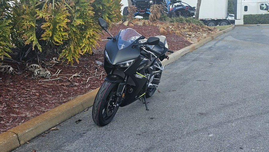 2026 Honda CBR650R E-Clutch