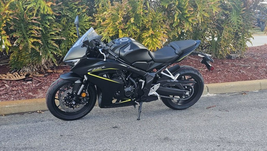 2026 Honda CBR650R E-Clutch