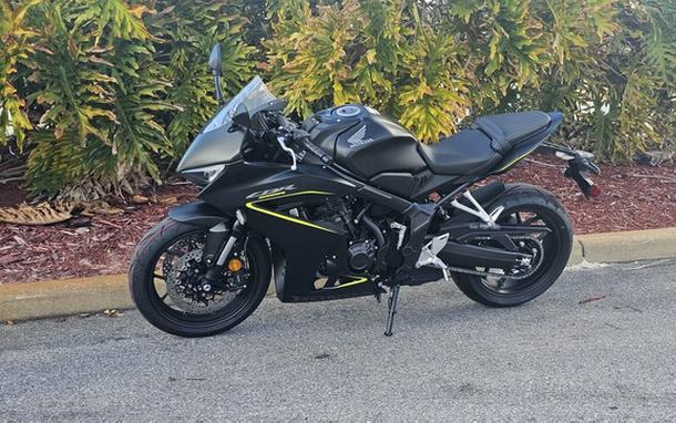 2026 Honda CBR650R E-Clutch