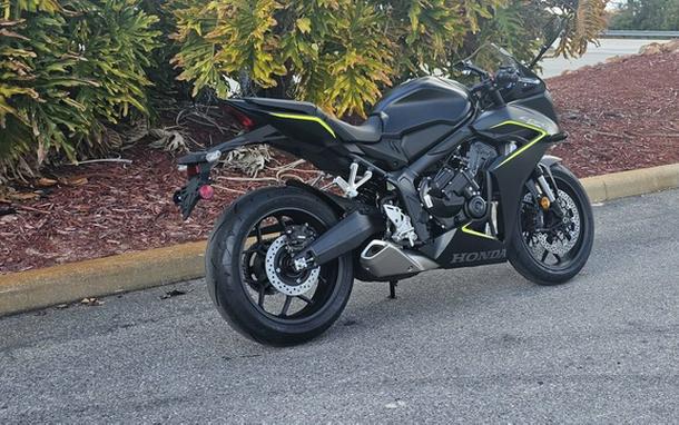 2026 Honda CBR650R E-Clutch