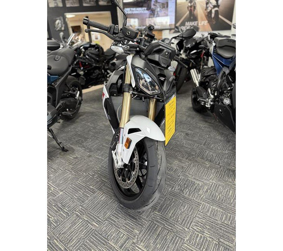 2026 BMW S 1000 R