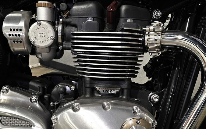 2022 Triumph Bonneville T120 Base