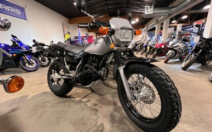 2025 Yamaha TW200S1C 200