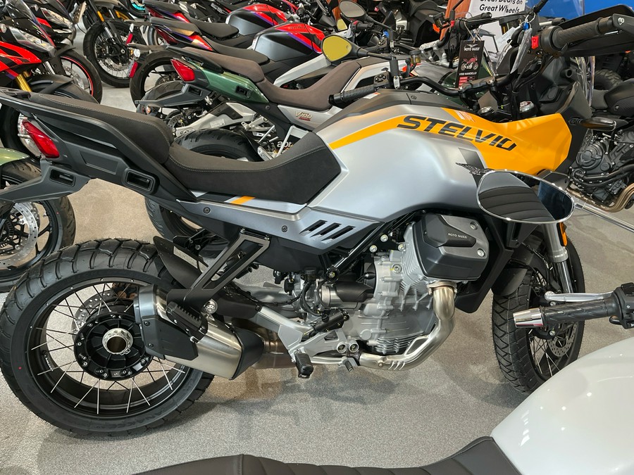 2024 Moto Guzzi Stelvio PFF Rider Assistance Solution