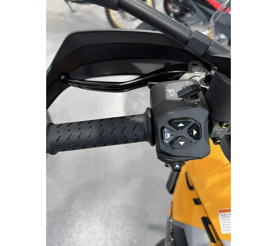 2024 Moto Guzzi Stelvio PFF Rider Assistance Solution
