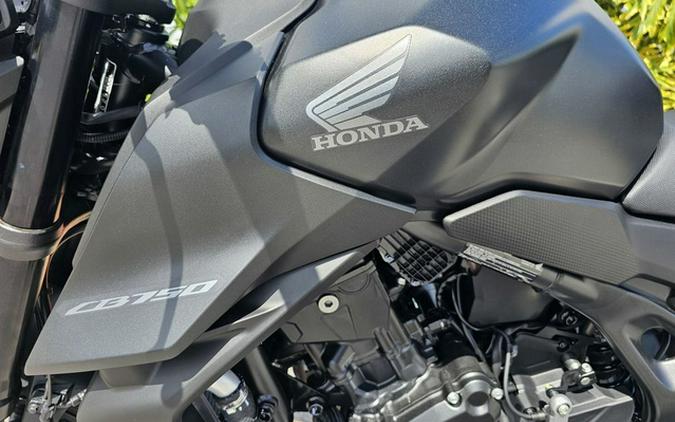 2025 Honda CB750 Hornet
