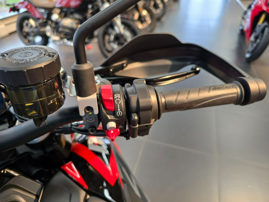 2025 Ducati Hypermotard 698 Mono RVE