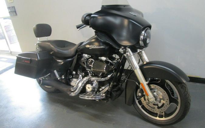 2013 Harley-Davidson® FLHX - Street Glide®