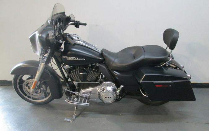 2013 Harley-Davidson® FLHX - Street Glide®