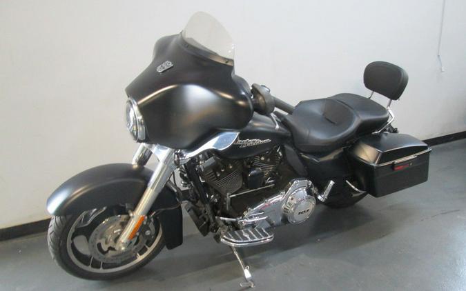 2013 Harley-Davidson® FLHX - Street Glide®