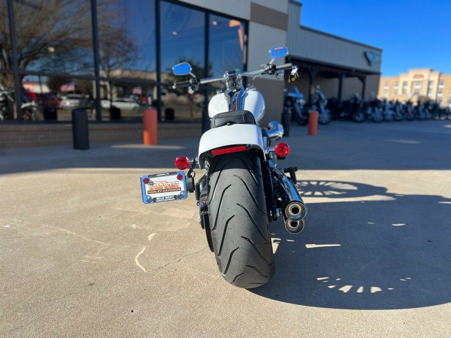 2024 Harley-Davidson Breakout White Onyx Pearl