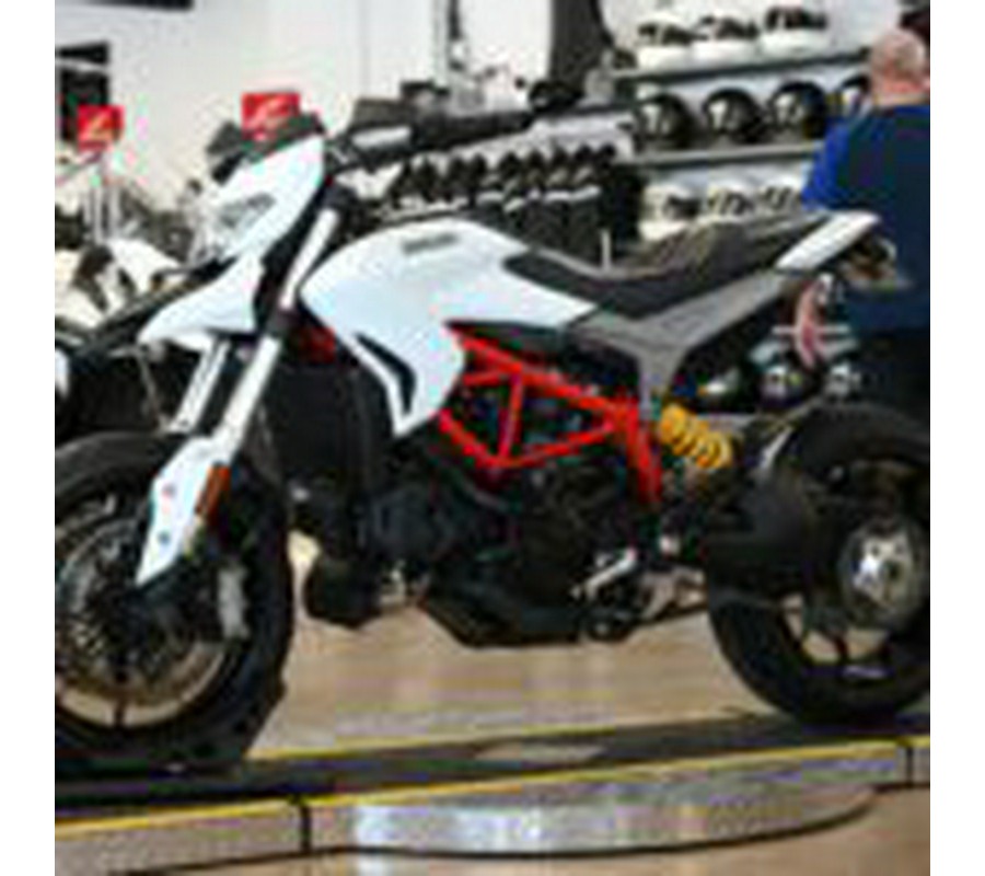 2016 Ducati Hypermotard 939