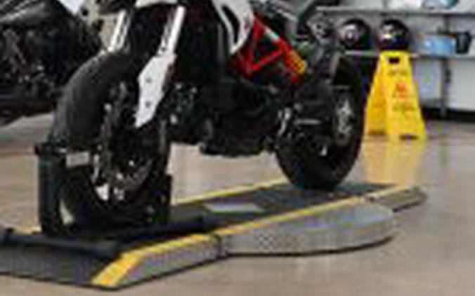 2016 Ducati Hypermotard 939