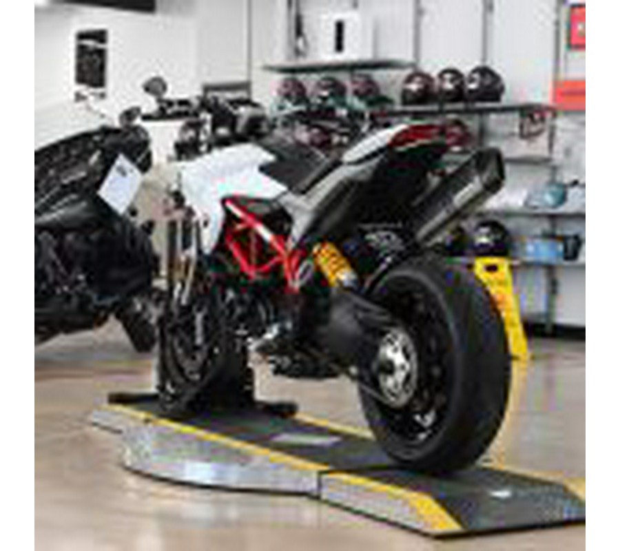 2016 Ducati Hypermotard 939