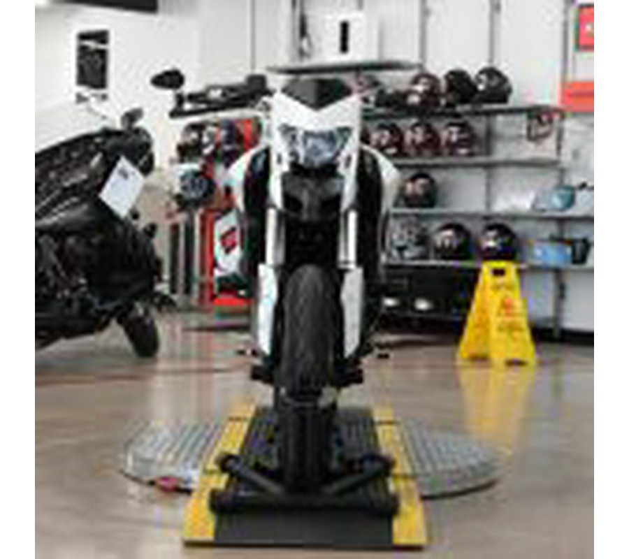 2016 Ducati Hypermotard 939