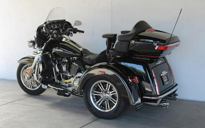 2015 Harley-Davidson® FLHTCUTG - Tri-Glide® Ultra