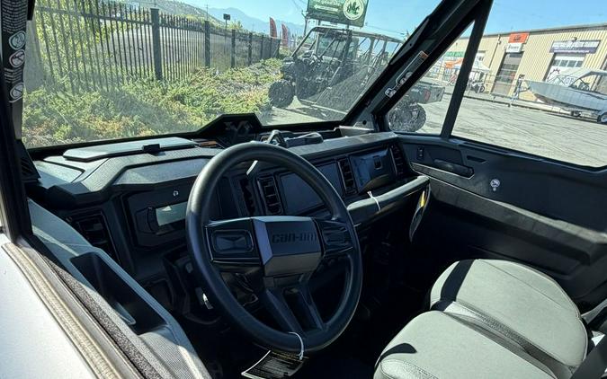 2026 Can-Am® Defender XT CAB HD11