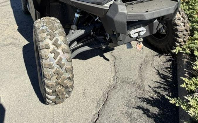 2026 Can-Am® Defender XT CAB HD11