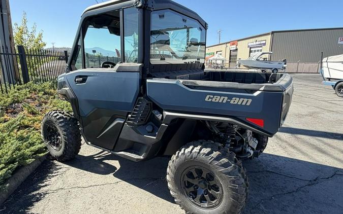 2026 Can-Am® Defender XT CAB HD11