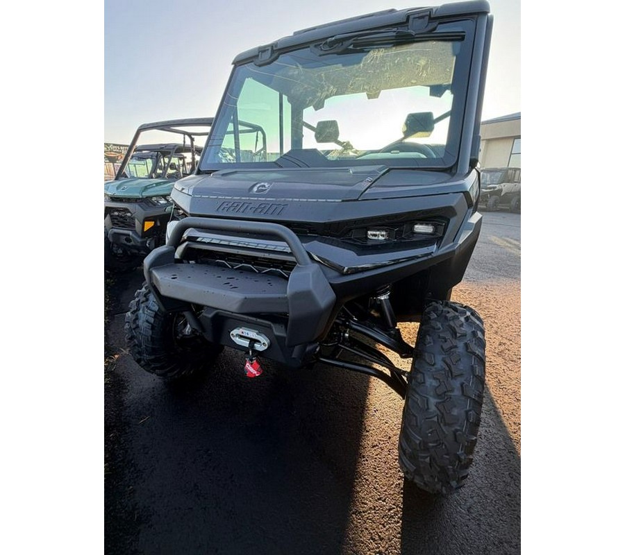 2026 Can-Am® Defender XT CAB HD11