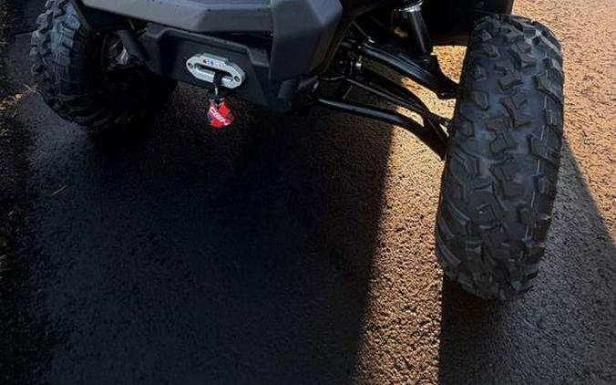 2026 Can-Am® Defender XT CAB HD11