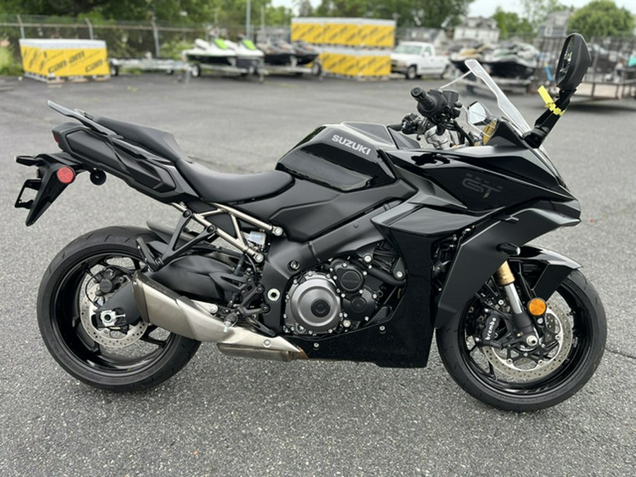 2022 Suzuki GSX-S 1000GT+