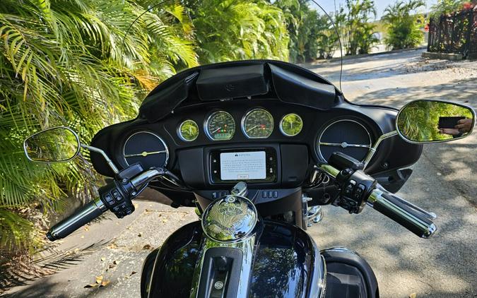 Used 2020 Harley-Davidson Tri Glide Ultra FLHTCUTG Trike For Sale In Miami, Florida