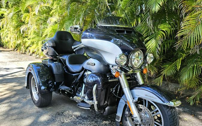 Used 2020 Harley-Davidson Tri Glide Ultra FLHTCUTG Trike For Sale In Miami, Florida