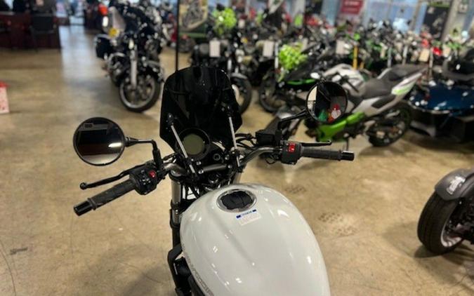 2024 Kawasaki Eliminator Pearl Robotic White Pearl Storm Gray