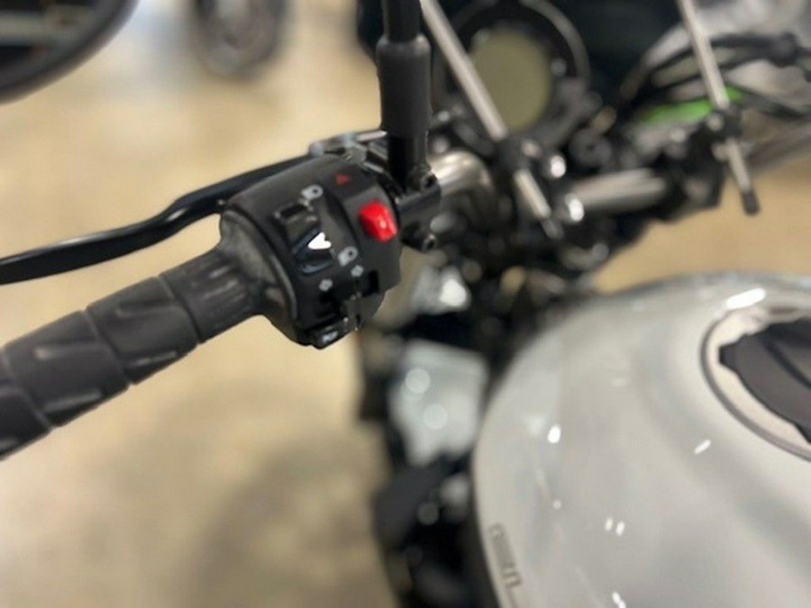 2024 Kawasaki Eliminator Pearl Robotic White Pearl Storm Gray