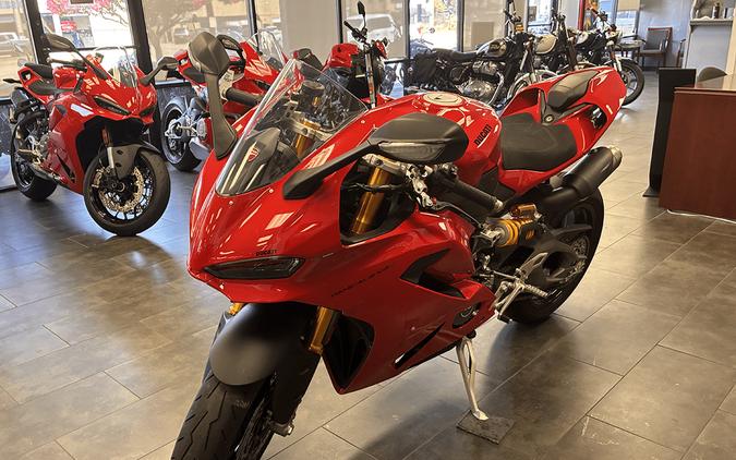 2025 Ducati PANIGALE V2S