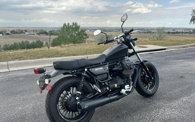 2017 Moto Guzzi V9 Bobber