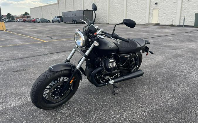 2017 Moto Guzzi V9 Bobber