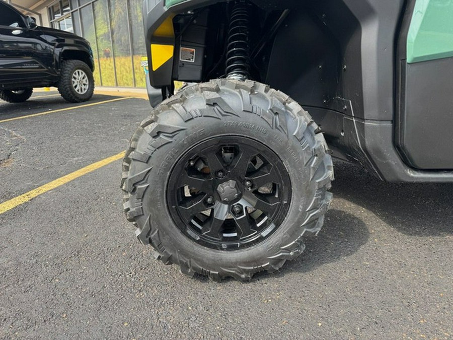 2026 Can-Am Defender DPS CAB HD10