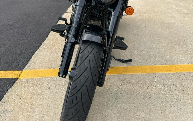 2025 Indian Motorcycle Super Chief Dark Horse