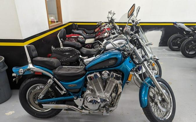 Rent a Suzuki Intruder VS 1400 for €99 per day