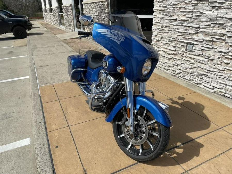2019 Indian Motorcycle® Chieftain® Limited Icon Series Brilliant Blue