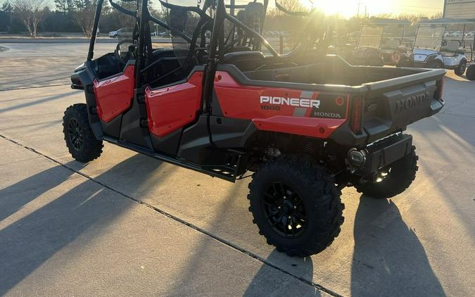 2023 Honda® Pioneer 1000-6 Deluxe Crew