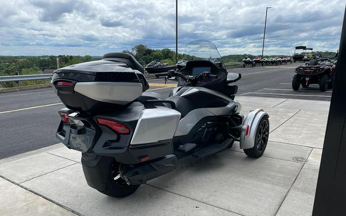 2024 Can-Am® Spyder RT Limited Dark Wheels