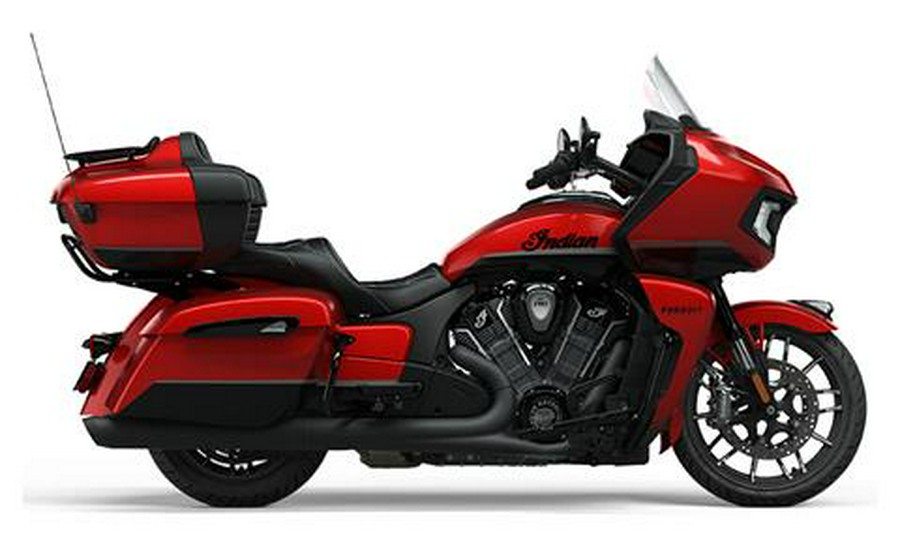 2022 Indian Motorcycle Pursuit® Dark Horse® with Premium Package