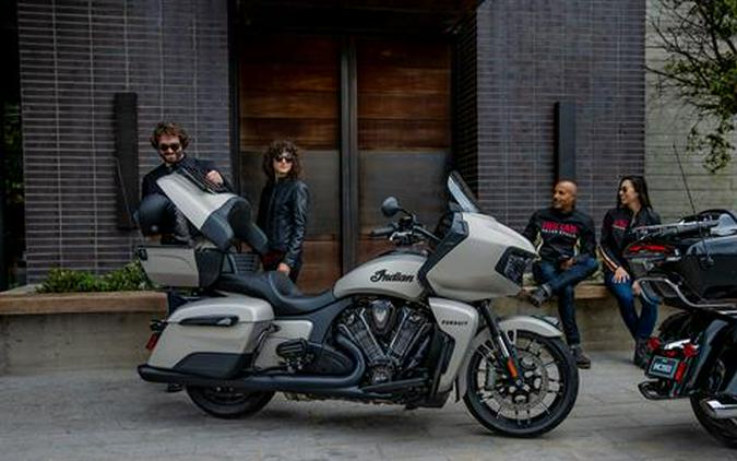 2022 Indian Motorcycle Pursuit® Dark Horse® with Premium Package