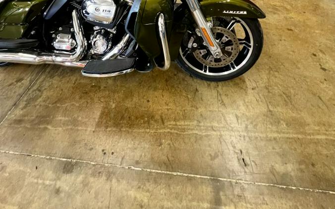 2022 Harley-Davidson Road Glide Limited Mineral Green Metallic