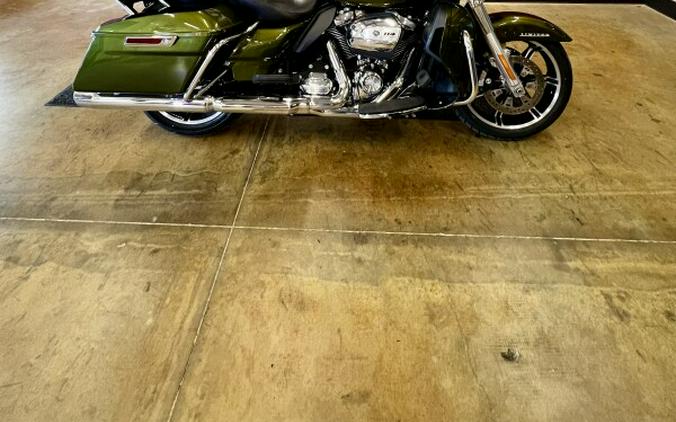 2022 Harley-Davidson Road Glide Limited Mineral Green Metallic