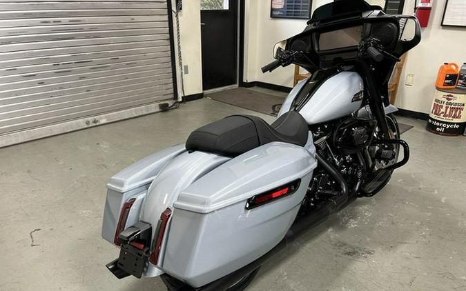 2024 Harley-Davidson FLHX - Street Glide