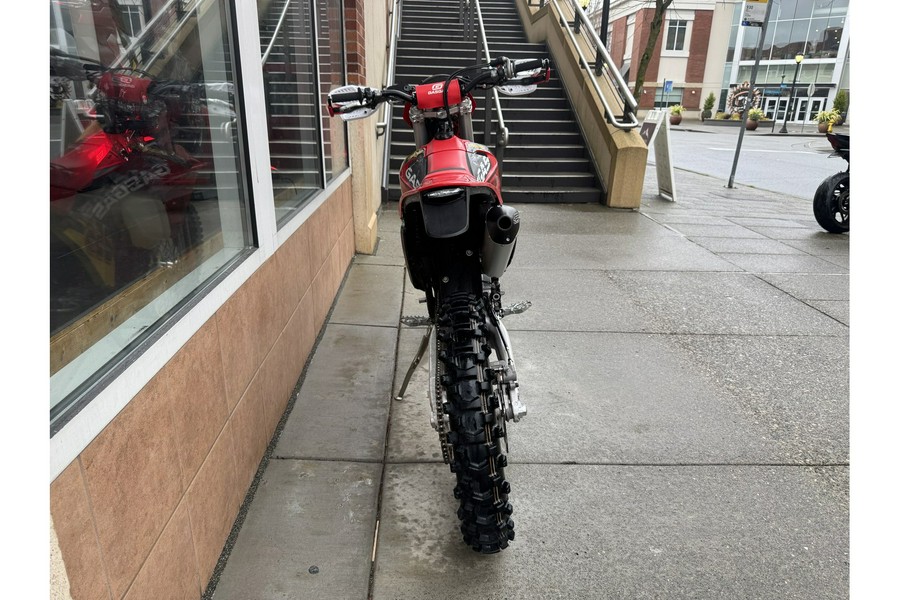 2025 300 EC GP - GASGAS