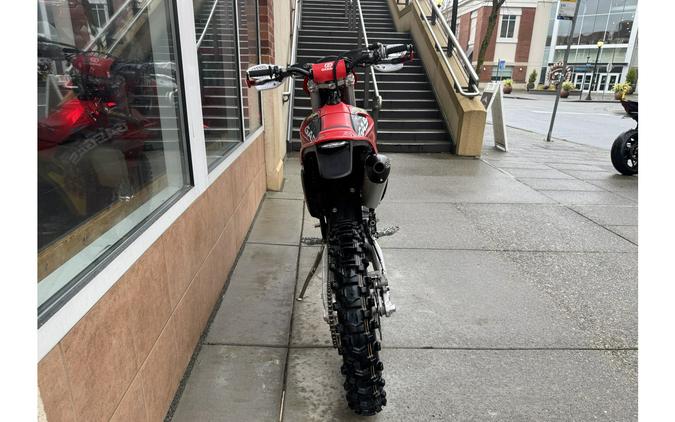 2025 300 EC GP - GASGAS