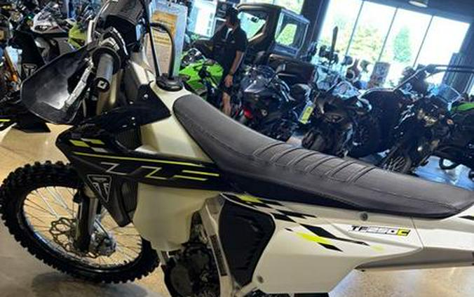 2026 Triumph TF 250-C Jet black/ Pure white