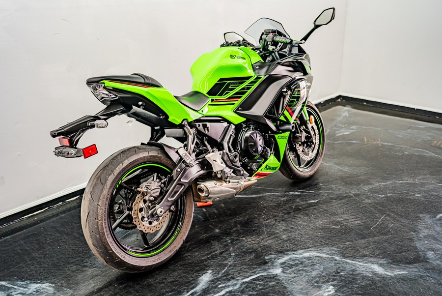 2023 Kawasaki Ninja 650 KRT Edition