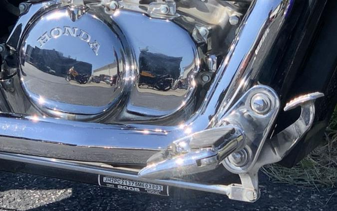 2005 Honda® Shadow® VLX Deluxe