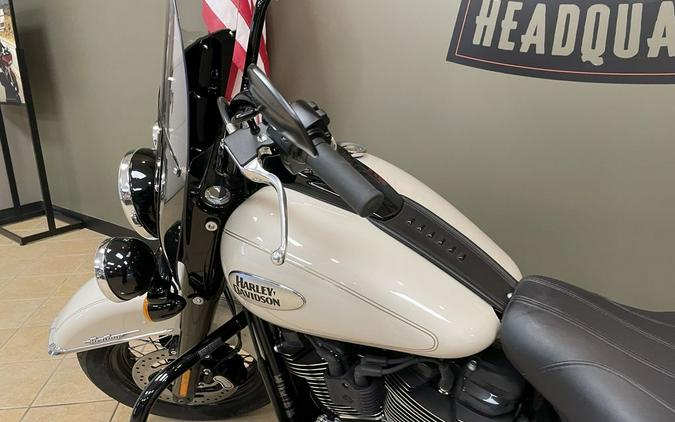 2022 Harley-Davidson Softail® Heritage Classic